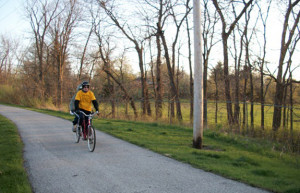 Moonlight Ride: the cyclists on Steer Creek trail